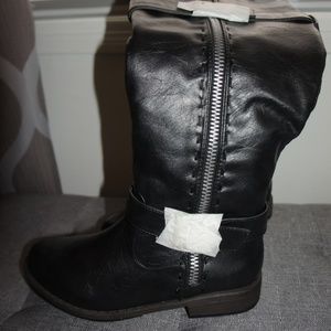 NWOT JustFab Black Boots - Faux Fur Lining!